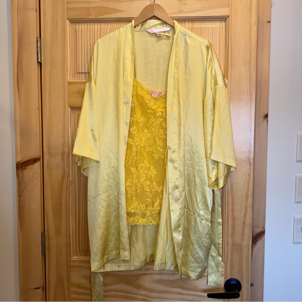 Victoria's Secret Yellow Lace Cami Satin Kimono Robe